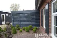 Vignette de l'article : 96-E Mur à persiennes à l'intérieur du toit à persiennes Rectini