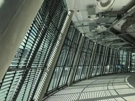 Pente 96E, immeuble de bureaux The Curve, Amsterdam, Pays-Bas