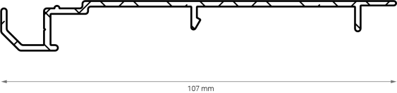 Une ligne horizontale simple sur fond noir, ajoutant une touche graphique minimaliste à la composition.